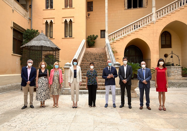 Las autoridades en la inauguración de la 37UEG.